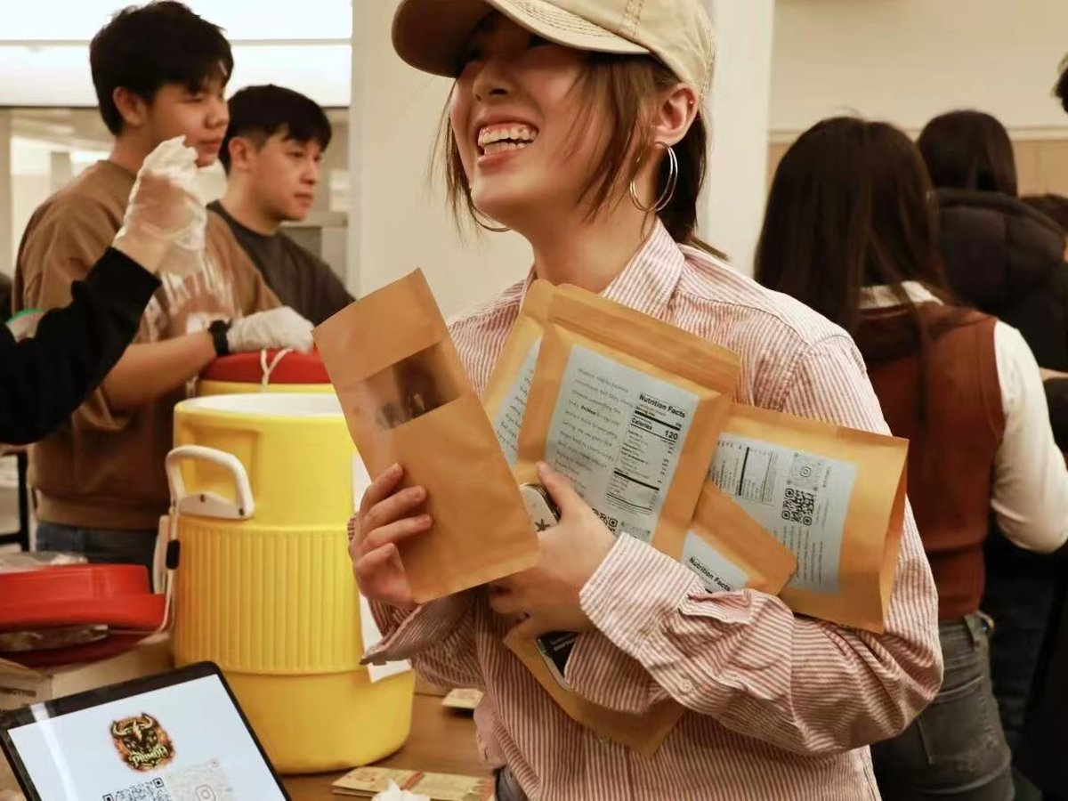 年味美食现场